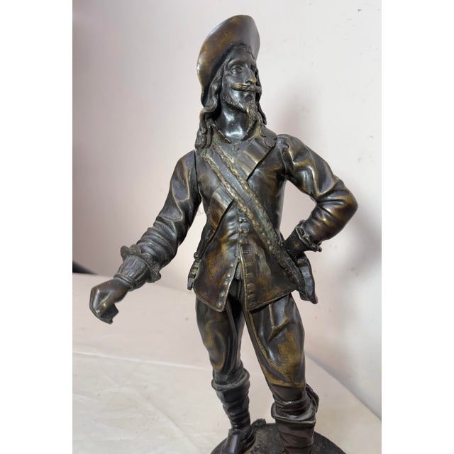 High Quality 19th Century Antique Bronze Musketeer Cavalier Statue Sculpture For Sale - Image 4 of 16