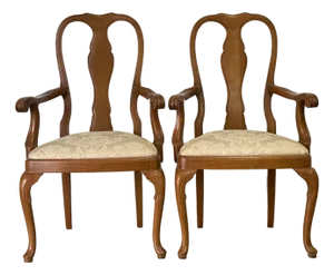 Pair of Buying and Design Queen Anne Armchairs - Made in Italy