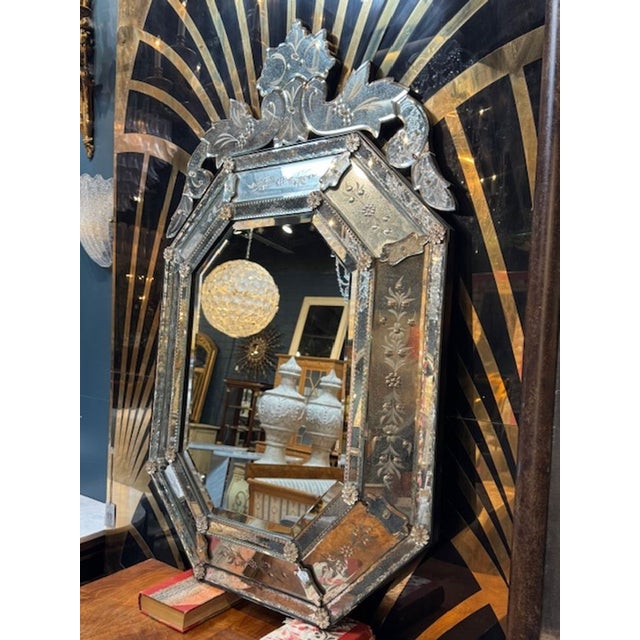 Antique Octagonal Etched Venetian Glass Cushion Mirror For Sale In Dallas - Image 6 of 6