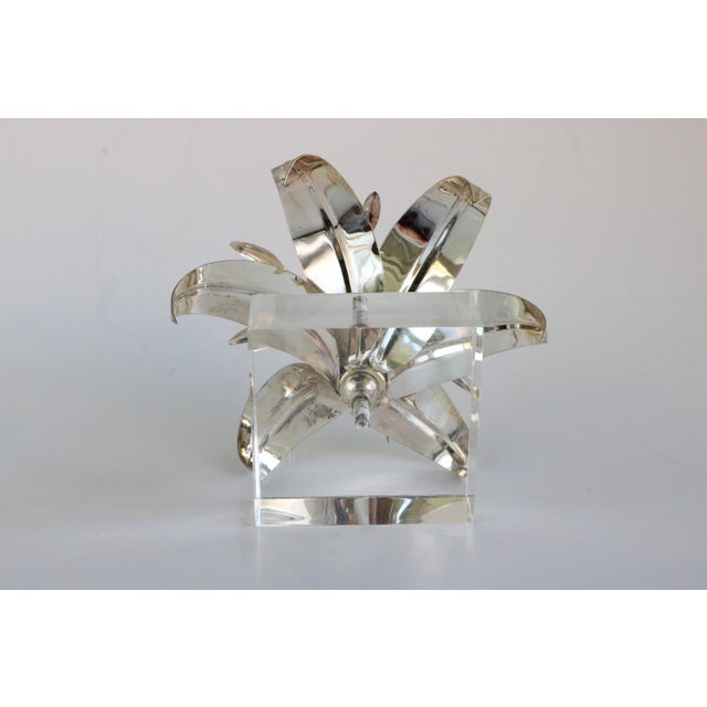 1970s Lee Menichetti Lily Flower Candleholder on Lucite For Sale - Image 5 of 7