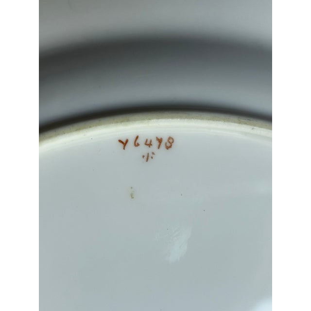 Tiffany and Co. Antique Spode Copeland for Tiffany & Co. Green & Gold Dinner Plates - Set of 12 For Sale - Image 4 of 6