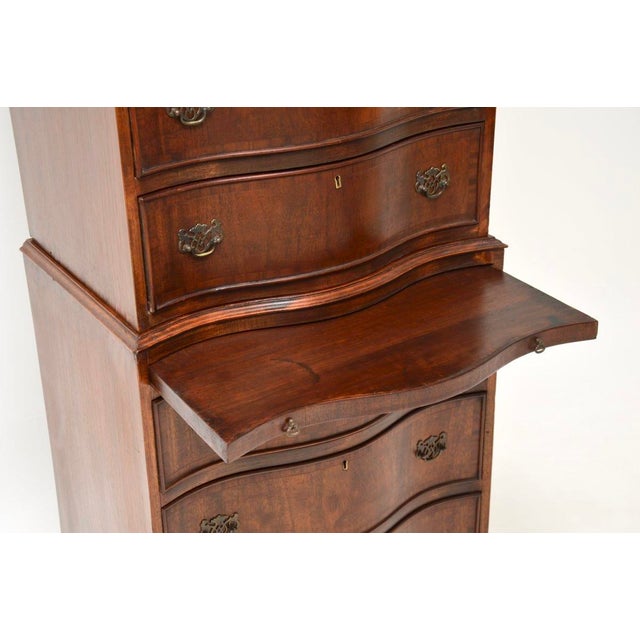 1900 - 1909 Antique Georgian Style Serpentine Chest of Drawers, 1900 For Sale - Image 5 of 14