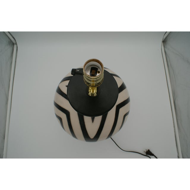 Late 20th Century Black & Ivory Geometric Chulucanas Pottery Center Eye Modern Vase Lamp For Sale In Wichita - Image 6 of 7