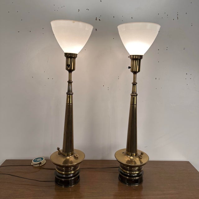 Stiffel Mid Century Modern Pair of Brass Stiffel Table Lamps For Sale - Image 4 of 12