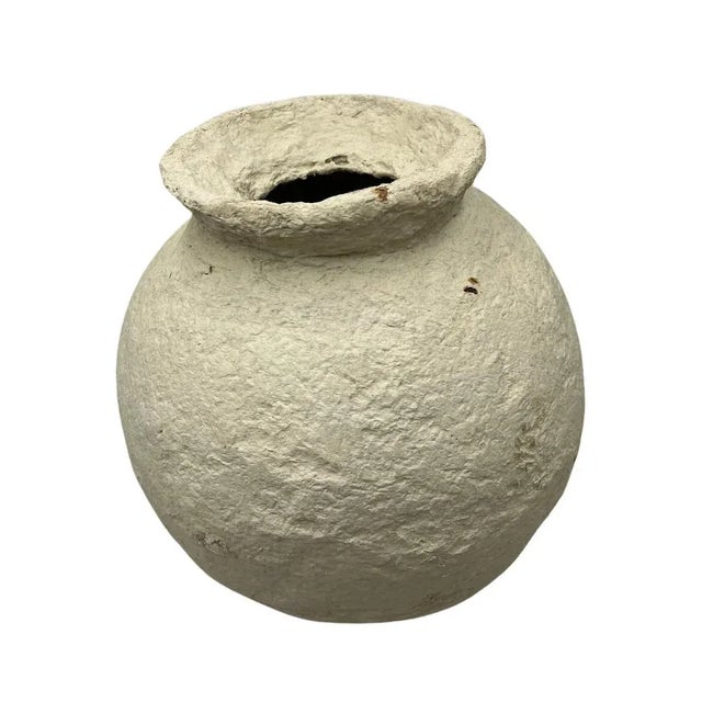 This beautiful, yet simple vintage Indian vintage vessel looks like it is made of clay, but in fact it's made of paper...