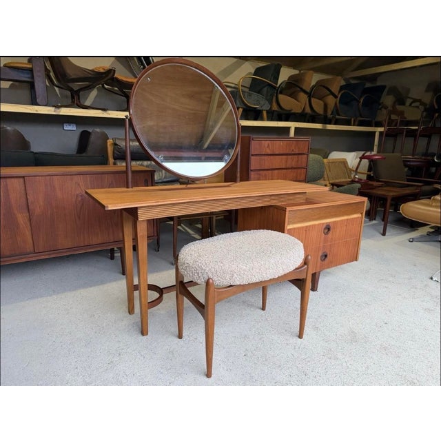 In good used condition with only minor sings of use. Stable and sound in construction. Stool comes with new upholstery in...