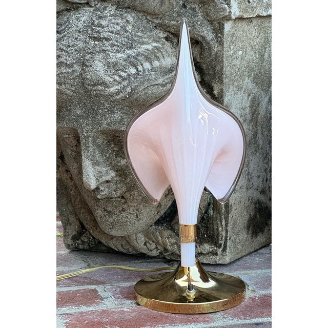 Mid-Century Modern 1960s Murano Pink Glass & Brass Calla Lily Table Lamp For Sale - Image 3 of 6