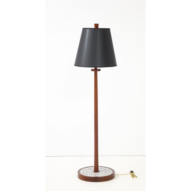 Mid-Century Modern Martz Marshall Studio Ceramic Tile and Walnut Floor Lamp For Sale - Image 3 of 8