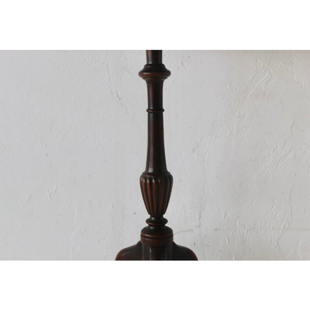 Early 20th Century Vintage Georgian Style Mahogany Turned Pedestal Tripod Side Table For Sale - Image 5 of 17