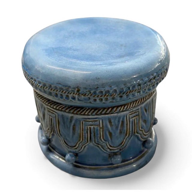 Hollywood Regency Vintage Ceramic Garden Seat / Drum Stool in Robin's Egg Blue For Sale - Image 3 of 8