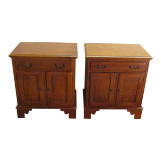 Ethan Allen Pair of Solid Maple Country Crossings Nightstands For Sale