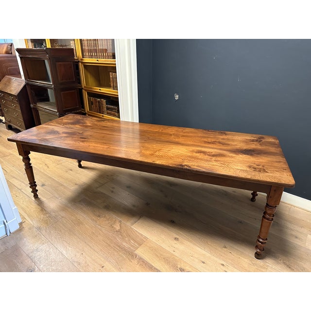 Large French Table in Walnut For Sale - Image 5 of 16
