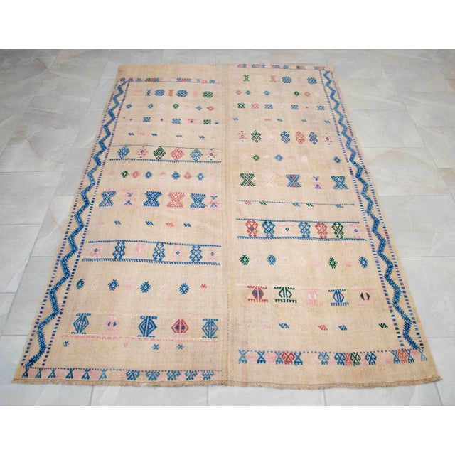 1950s Vintage Turkish Kilim Handwoven Embroidered Area Rug For Sale - Image 6 of 12