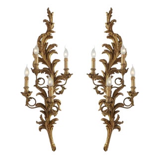 Louis XV Large Florentine Carved and Gilded Wall Sconces, 1990s, Set of 2 For Sale