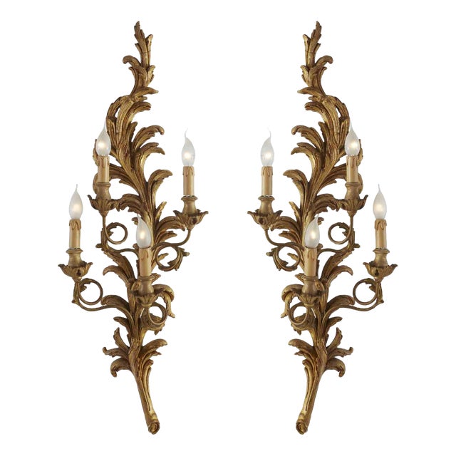 Louis XV Large Florentine Carved and Gilded Wall Sconces, 1990s, Set of 2 For Sale