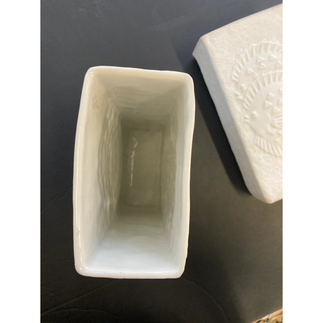 1960’s German Plaster Vases, Fish Detailing. For Sale In Greensboro - Image 6 of 7