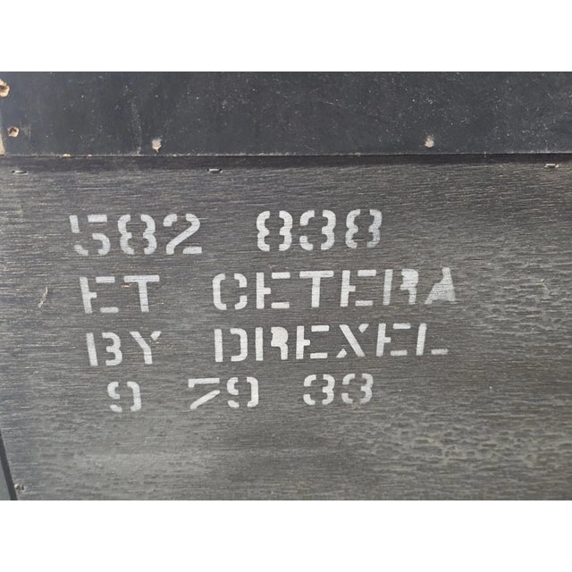 Late 20th Century Drexel Heritage Black Lacquer Et Cetera Chinoiserie China Cabinet Bookcase For Sale - Image 14 of 15