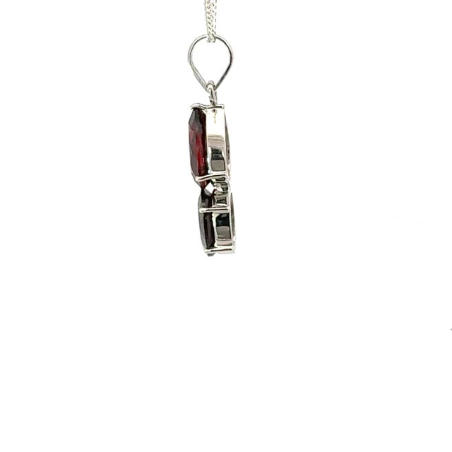 Ruby Red Classic 9.4 Carat Red Garnet Pendant for Women Set in 925 Silver For Sale - Image 8 of 18