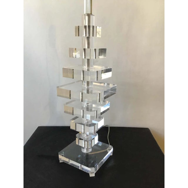 Mid-Century Modern 1980s Stacked Lucite Lamp For Sale - Image 3 of 8