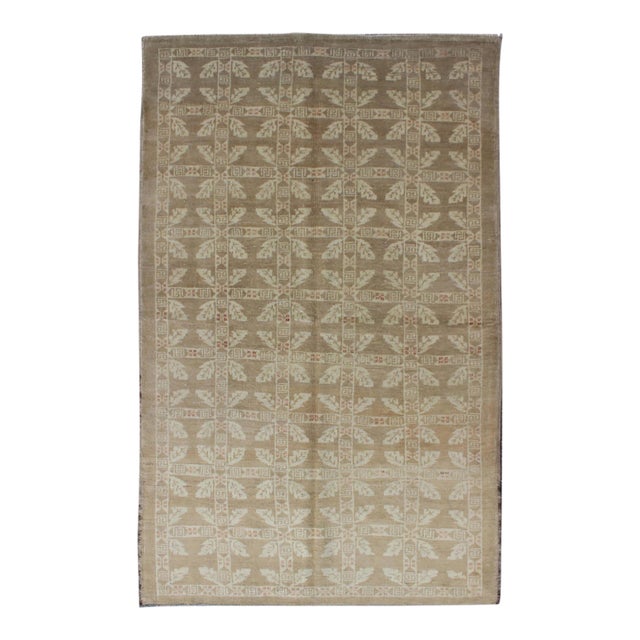 All-Over Ivory Wreath Design Vintage Turkish Oushak Rug For Sale
