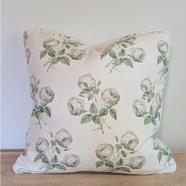 Colefax & Fowler Bowood Pillow in White & Leaf - 22" Single For Sale In Greensboro - Image 6 of 6