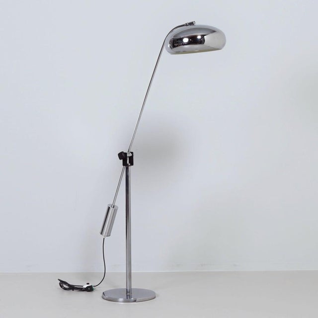 Chrome Space Age Floor Lamp with Adjustable Rod Arm, 1970s For Sale - Image 3 of 12