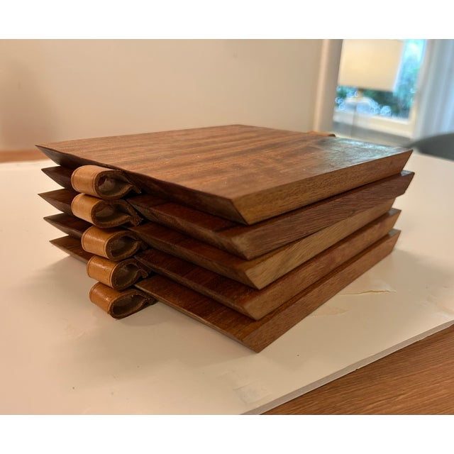 1950s Mid-Century Modern Werkstätte Carl Auböck Austria Teak Picnic Boards W/ Horn Utensils - 17 pcs For Sale In Los Angeles - Image 6 of 7