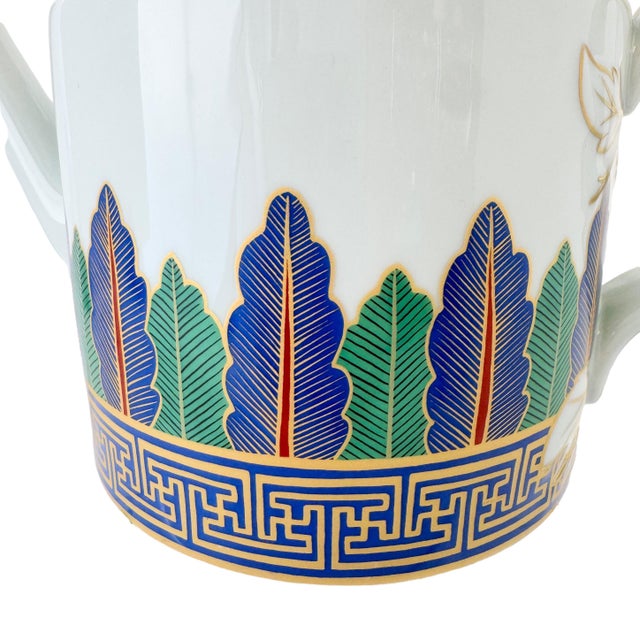 1970s 1970s Mottahedeh Charleston Feather Teapot Historic Charleston Reproduction Porcelain For Sale - Image 5 of 6