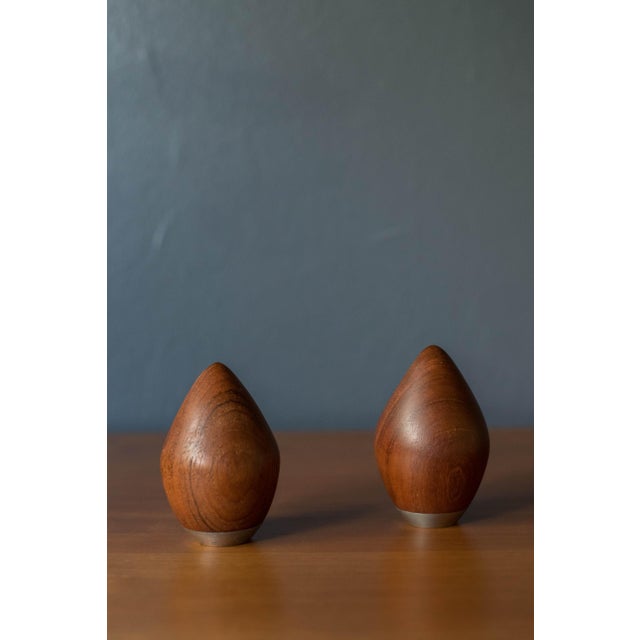 Wood Vintage Sculptural Solid Teak Salt and Pepper Shaker Set by p.j. Østergaard For Sale - Image 7 of 9
