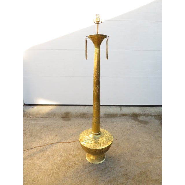 Monumental 4ft Vintage Hammered Brass Ottoman Revival Floor Lamp ~ Repousse Art ~ Hollywood Regency / Bohemian ~ Antique Lighting For Sale - Image 9 of 18