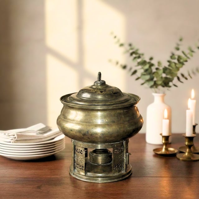 Dimensions: 16" W x 16" D x 17" H