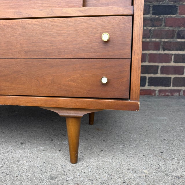 Wood 1960s Johnson Carper Mid-Century Modern Walnut Highboy Dresser For Sale - Image 7 of 12