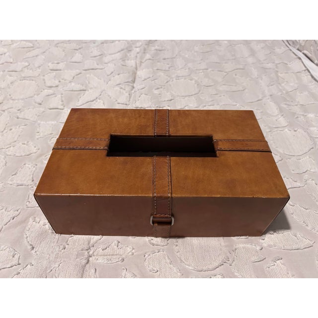 American Vintage Stetson Leather Waste Basket and Tissue Box Cover Set For Sale - Image 3 of 8