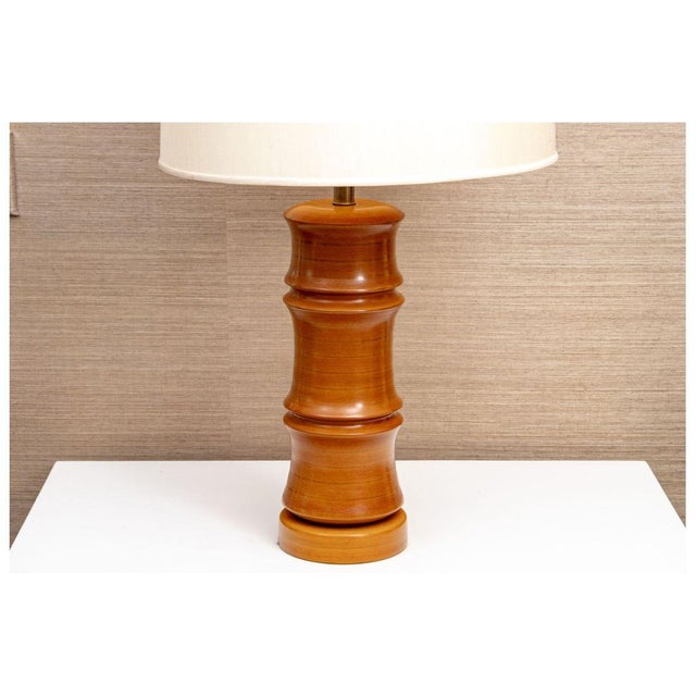 Mid-Century Modern Pair of Vintage Hand Carved Bamboo Form Mid Century Table Lamps For Sale - Image 3 of 5