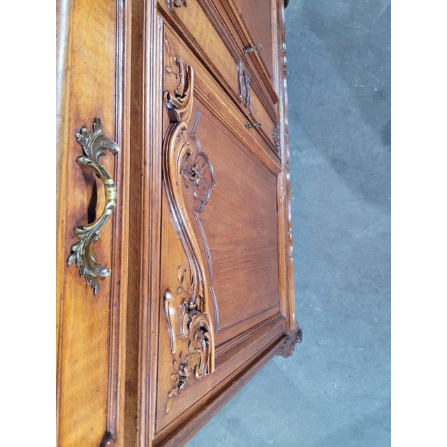Louis XV Style Walnut Bookcase, 1930s For Sale - Image 11 of 13