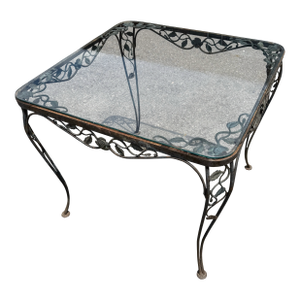 Russell Woodard Chantilly Rose Iron Table – Early Model – 32.5” X 32.5” X 28.25”