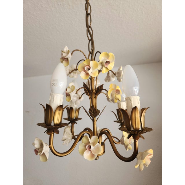 Vintage Shabby Chic Florentine Pendant Lamp Four-Armed with Gold-Tone Porcelain Roses, 1960s For Sale - Image 4 of 18