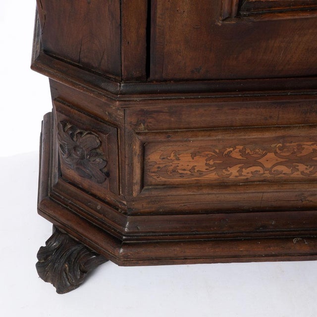 18th Century Italian Cupboard For Sale - Image 4 of 18