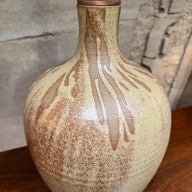 Mid-Century Modern 1960s Style Wishon Harrell Stoneware Table Lamp Art Pottery For Sale - Image 3 of 9