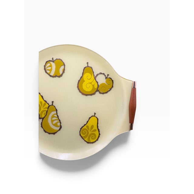 1960s Vintage MCM Georges Briard Large Fruit Curved Glass Tray W/ Wood Handles For Sale - Image 5 of 8