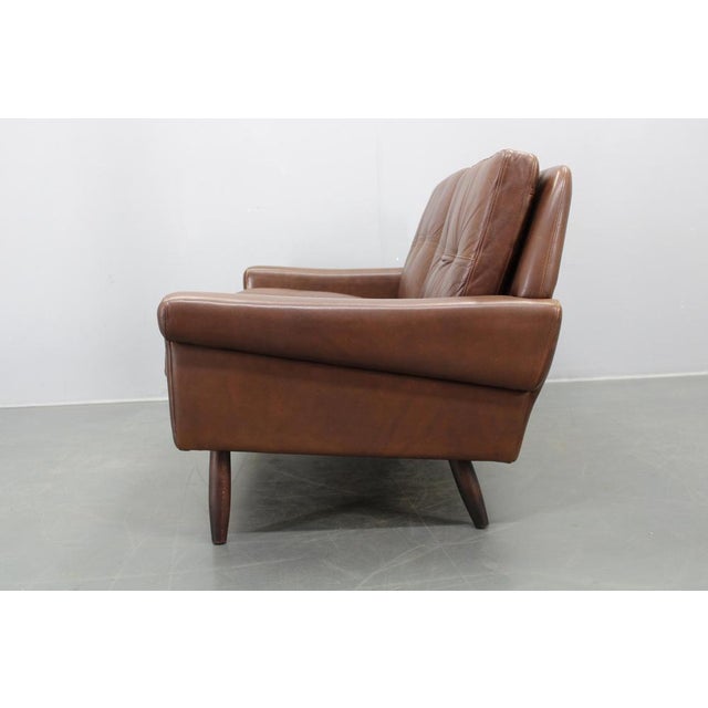 Mid-Century Danish Two-Seat Leather Sofa by Svend Skipper, 1960s For Sale - Image 17 of 18