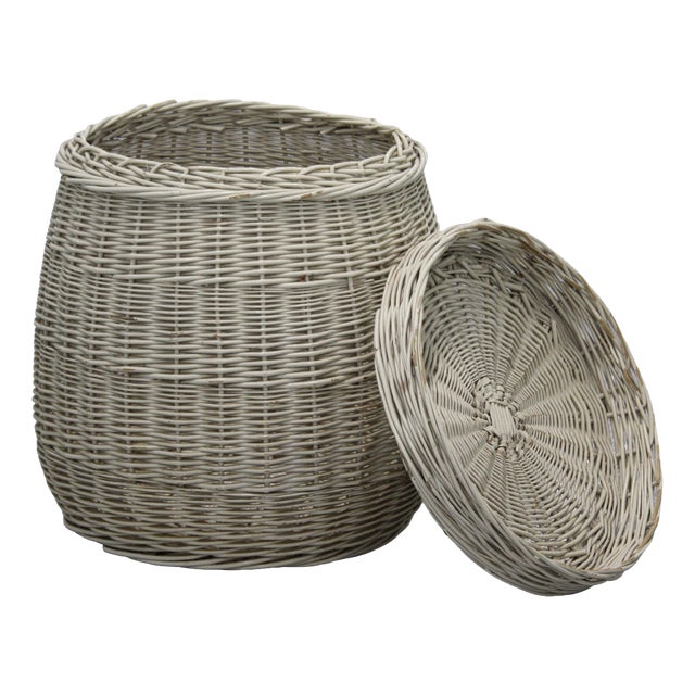 White Wicker Basket with Lid, 1970s For Sale