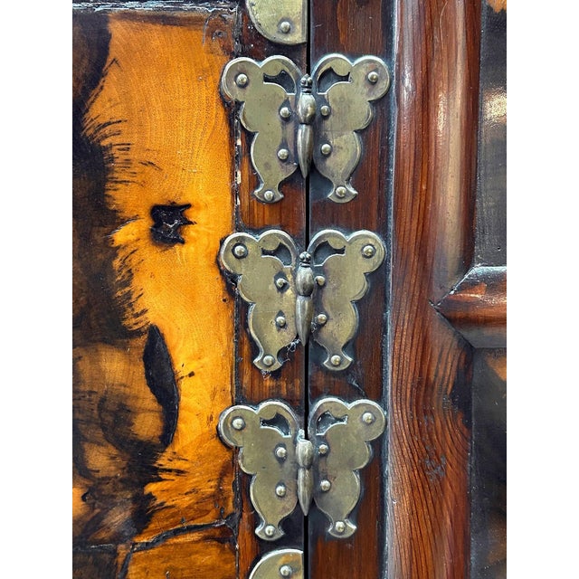 Antique Korean Two-Level Storage Chest Ich’ung Nong with Persimmon Panels For Sale - Image 12 of 18