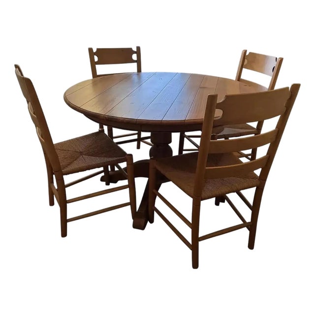 Vintage Ethan Allen Rustic Farmhouse Round Pedestal Table With Ladder Back Handwoven Rush Chairs For Sale
