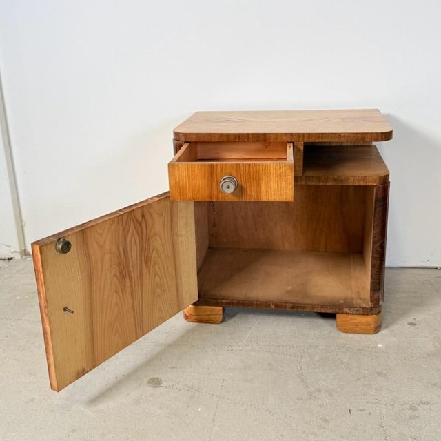 Art Deco Streamline Bedside Tables, 1950s, Set of 2 For Sale - Image 4 of 16