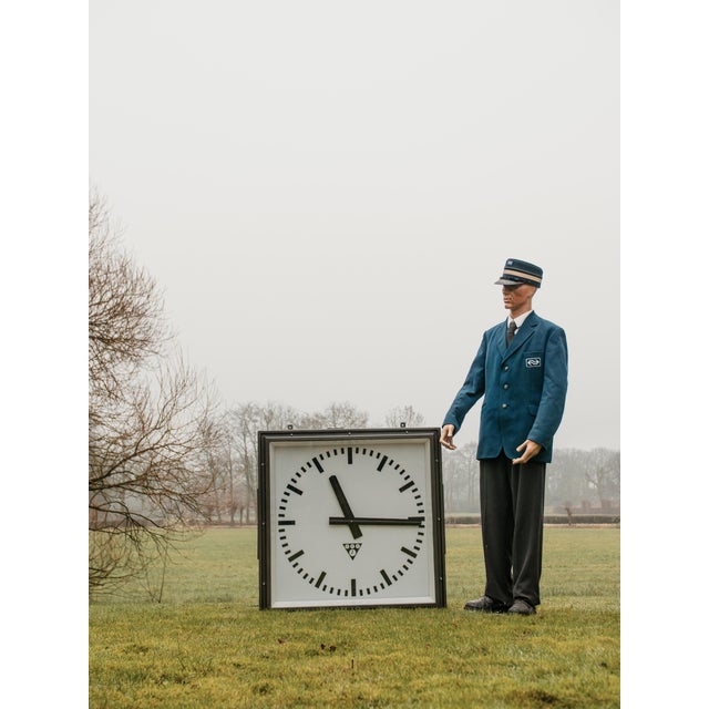Huge Light-Up Station Clock by Pragotron, 1960s For Sale - Image 12 of 16