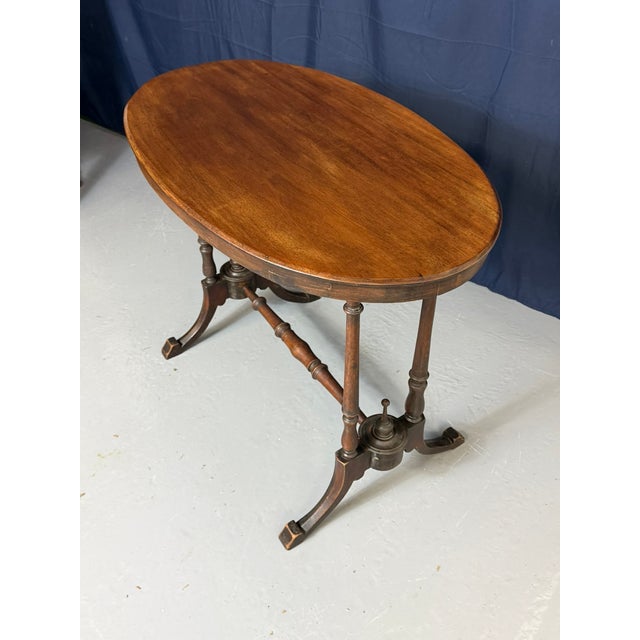 Antique Victorian Oval Centre Table, 1900 For Sale - Image 6 of 11