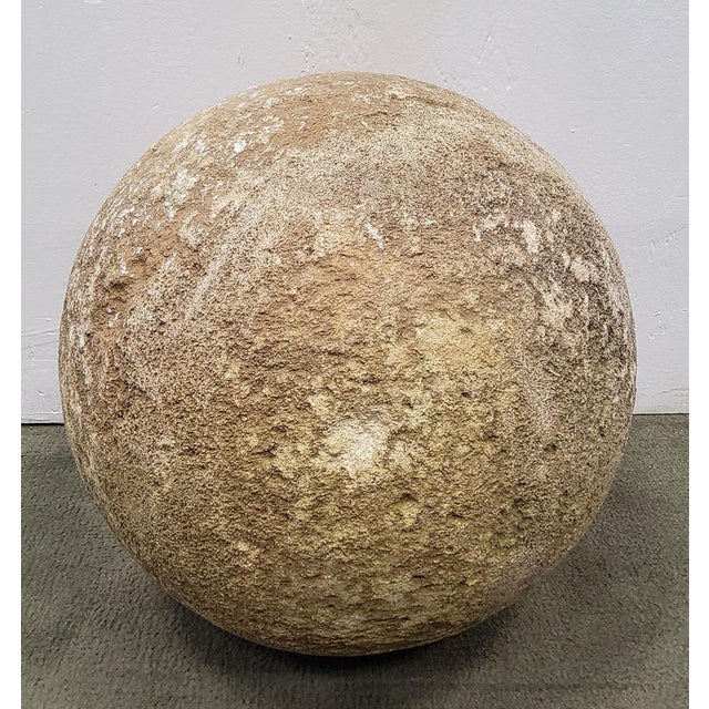 1940s Outdoor Stone Sphere. For Sale In Los Angeles - Image 6 of 9
