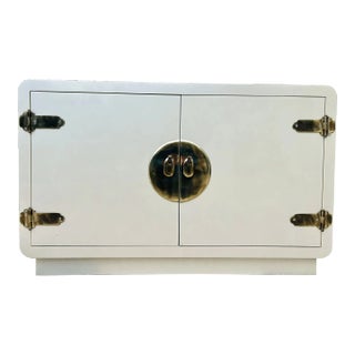 Vintage 1970s Mastercraft Chinoiserie Ivory Lacquer Console Table – Hollywood Regency Sideboard Cabinet For Sale