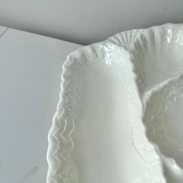 Italian Late 20th Century Italian Oyster Majolica Platter For Sale - Image 3 of 7